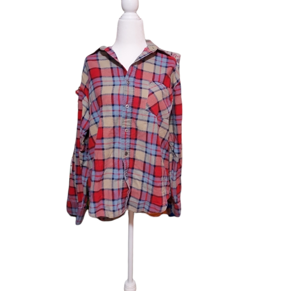 Premier International Button Down Shirt M Flannel Woman Red Blue Cream